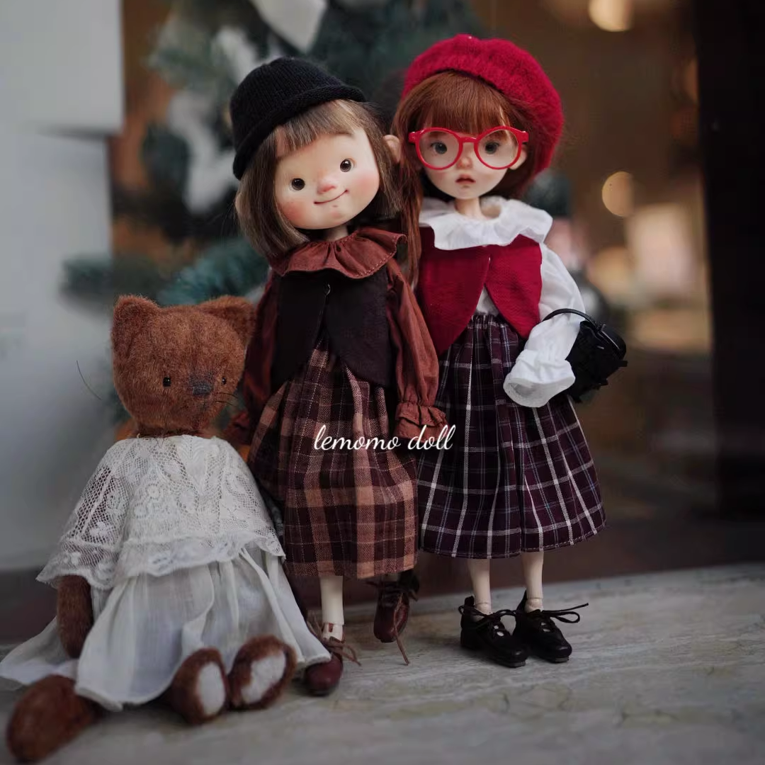 Blythe doll clothing, sizes: ob22/24, Azone, Landoudou. Chinese New Year set with vintage forest aesthetic — cute and casual style, designed by @lemomodoll.