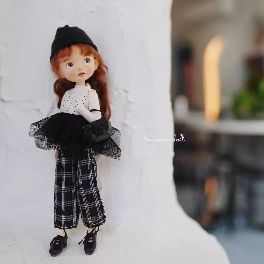 Blythe doll clothing, sizes: ob22/24, Azone. Lace-trimmed camisole set — cute, commuter-friendly, casual, and artistic style by @lemomodoll.