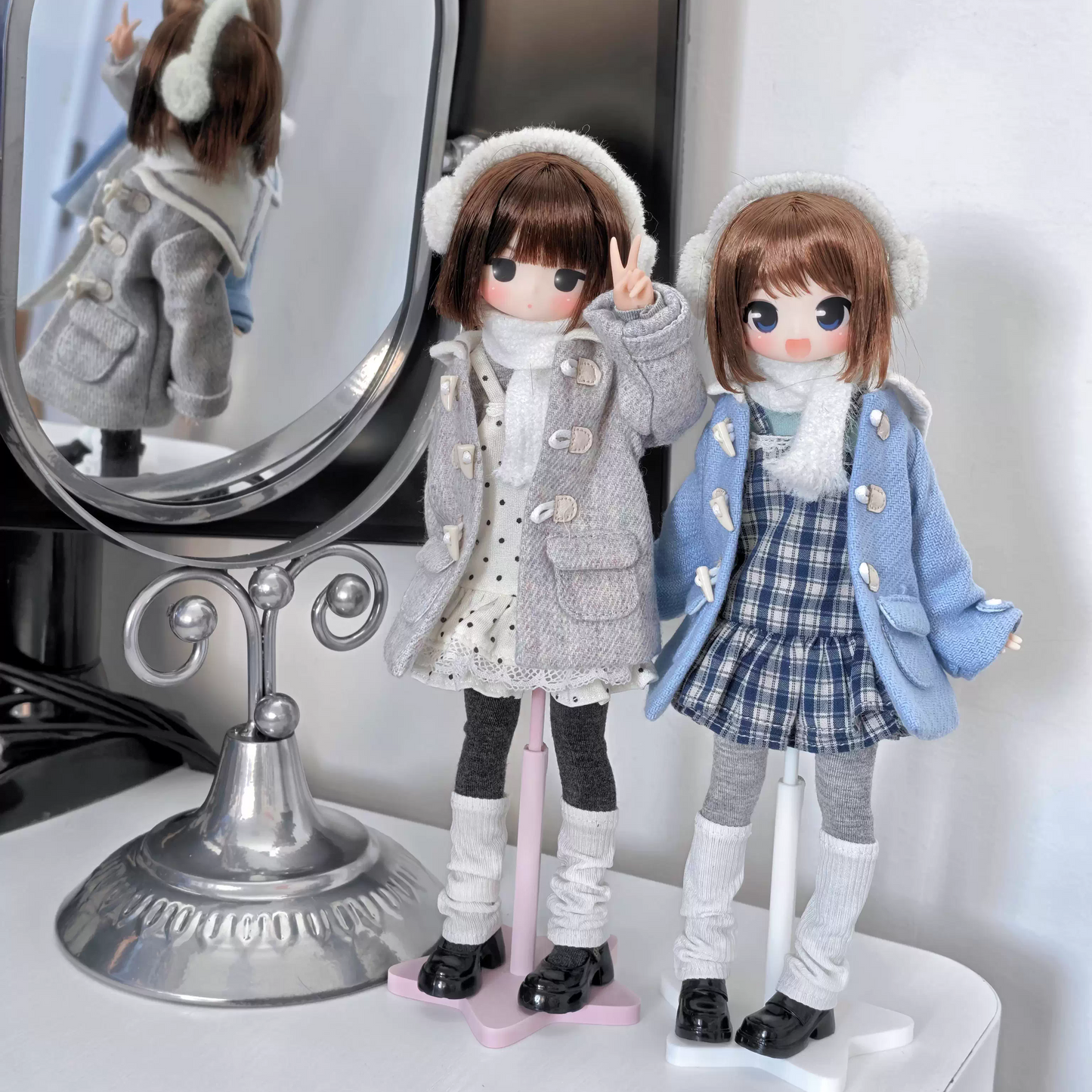 Azone doll clothing, Sizes: S-body, M-body, ob22/24. Styles: Korean aesthetic, cute style, casual look. Handcrafted in China by @jjjdxk.