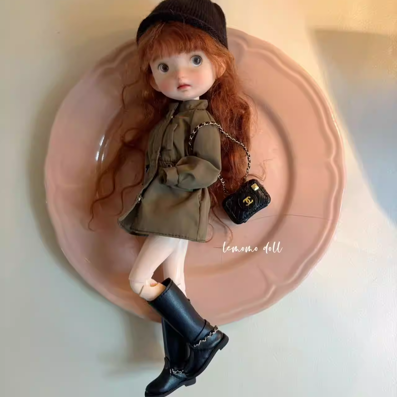 Blythe doll clothing, sizes: ob22/24, Azone, Landoudou. Stylish utilitarian trench coat with multi-pocket detailing and a fitted waist design.