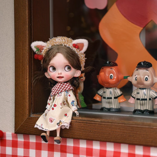 Blythe doll clothing, sizes: ob22/24, Azone, Landoudou.Striped dress, bib, and cat-ear hat (3 pieces).